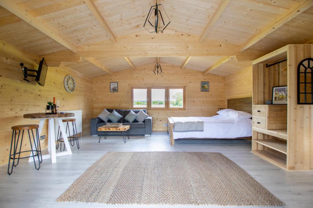 Choller Lake Lodges - Primrose Cabin With Private Hot Tub Arundel Eksteriør bilde